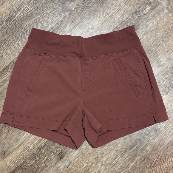 Athleta Pants - Athleta High Waist Rust Shorts